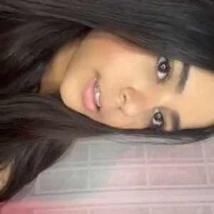 Nicol__cute from stripchat
