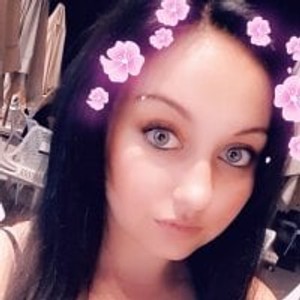 CurvyMelek's profile picture