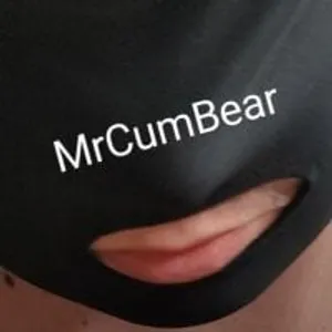 MrCumBear from stripchat