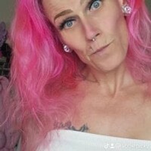 sexcityguide.com SSabbyy livesex profile in mature cams