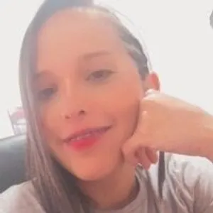 LittleJolie from stripchat