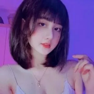 Bella-lovely2k from stripchat