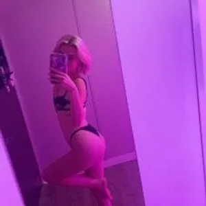 Lexiee_greyy from stripchat