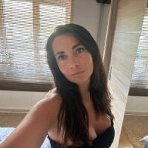 sexcityguide.com Bianca_Lux livesex profile in glamour cams