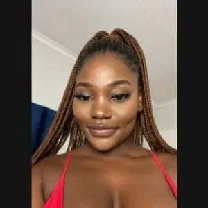 CurvyTee211 from stripchat