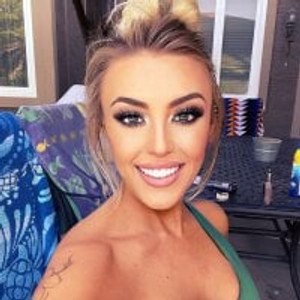 bigtittyblondie's profile picture