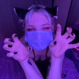 Shirolissmeowww from stripchat