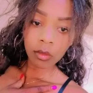 Queen_J1 from stripchat