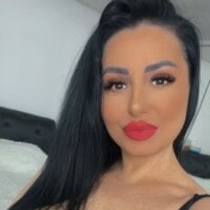 SellenaBigBoobs's profile picture