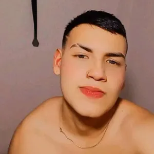 julianpenezon from stripchat