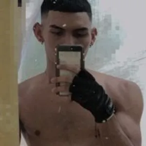 kev_sexyboy from stripchat