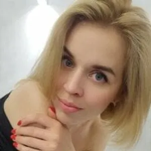 AleXXXaKiss from stripchat