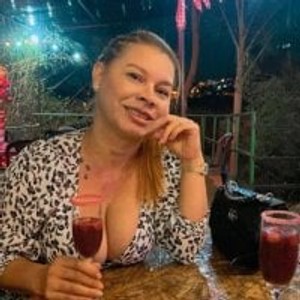 lesbianlivesexcams.com camila_goez livesex profile in masturbation cams