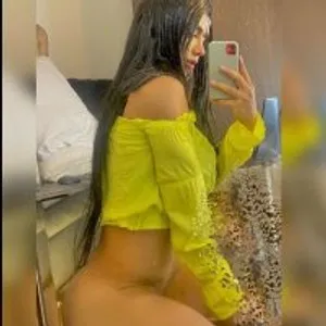 latinadoll_ from stripchat