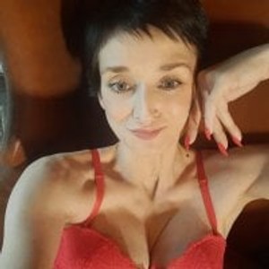 bestlivesexchat.com SimonaDeBeauvoir livesex profile in mature cams