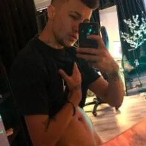Leandro_Macallan_ from stripchat