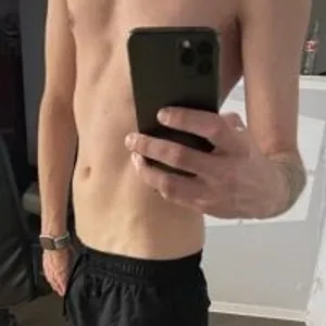 hottoyboy69 from stripchat