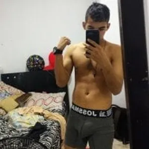 Boypolla11 from stripchat