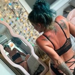 the_naked_siren webcam profile - American