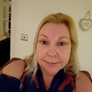 Hallo50Angel webcam profile - British