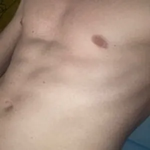 jamez28 from stripchat