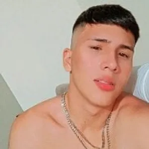 MaxBigcock18 from stripchat