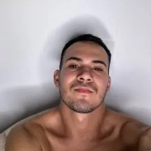 AronTrey from stripchat