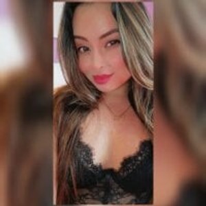 livesexr.com cataliina_diamond livesex profile in kissing cams