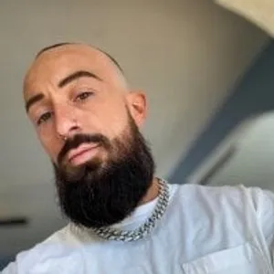 THEgayBeard from stripchat