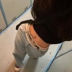 akitaqueen from stripchat