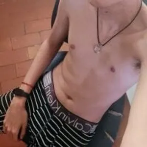 Paulhot018 from stripchat