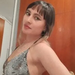 veroniquepetite from stripchat