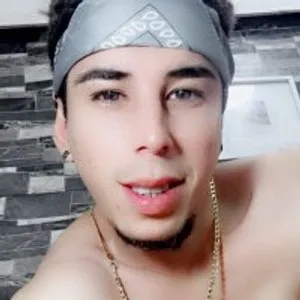 leandrosktx from stripchat