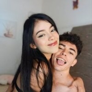 stripchat LaraAndKenai Live couples Webcam Featured On coupleslivesex.com