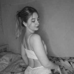 girlsupnorth.com Alisa_livs livesex profile in polish cams