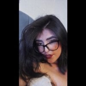 sexcityguide.com kimberlyy_zarate__ livesex profile in p2p cams