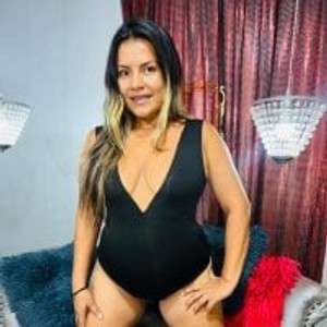 nataly_horny_milf