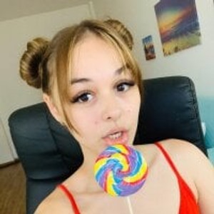 Camgirl is actually offline