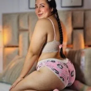Nikki_Butt from stripchat
