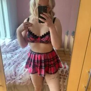 princess_blondex from stripchat