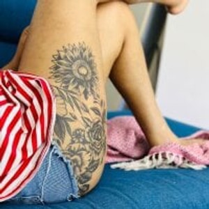 girlsupnorth.com ZIMGIRL livesex profile in sexy cams