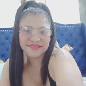 stripchat brenluna Live mature Webcam Featured On maturelivesexcams.com