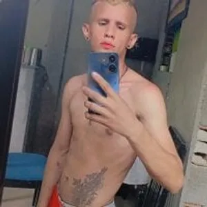 dylanstone_ from stripchat