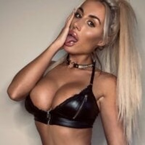 UKSYDNEYFOX webcam profile - British