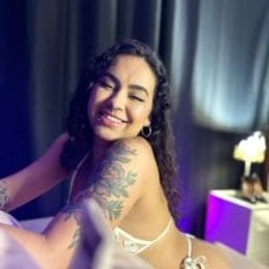 elivecams.com PollyCrush livesex profile in desi cams