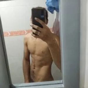 dy_hotlatino from stripchat