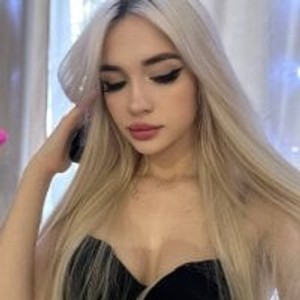 Camgirl is actually offline