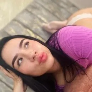 nicolette_sub from stripchat