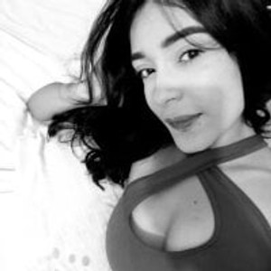 livesex.fan srta_luciana livesex profile in kind cams