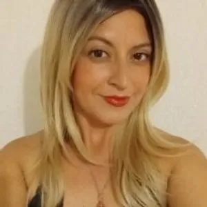 sexy-dann8 from stripchat